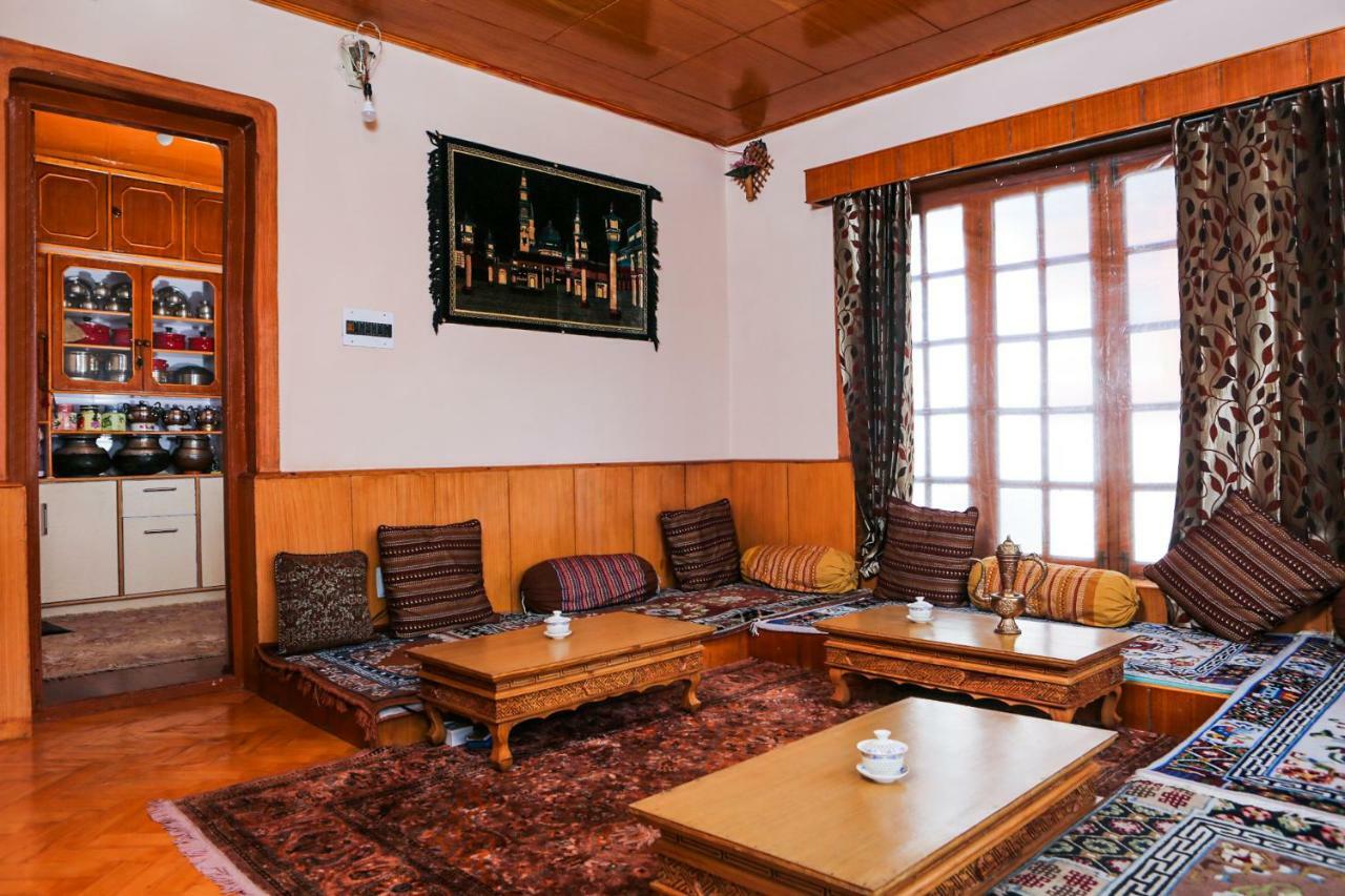 Oyo 37004 City Heart Guest House Лех Экстерьер фото